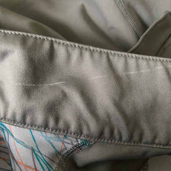 Nike Pro Combat Dri-Fit Women Compression Shirt Medium Grey Quarter Zip Pullover - Picture 4 of 9